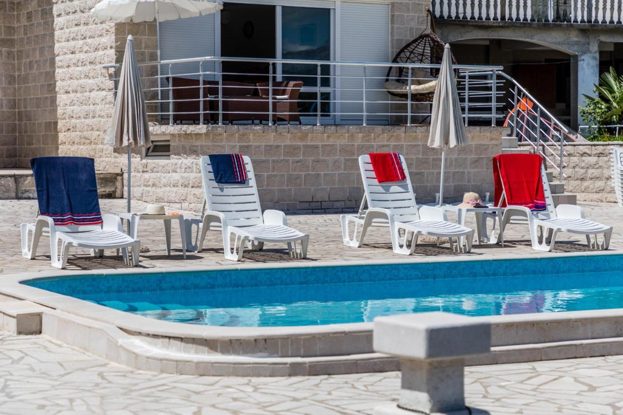 Apartments Tamaris Τίβατ Εξωτερικό φωτογραφία